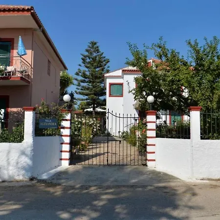 Seaside Alexandra,acharavi. بيت للعطل *